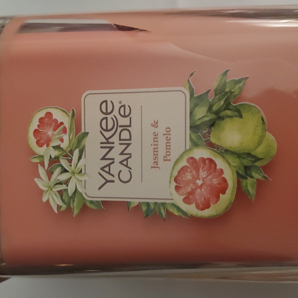 Yankee Candle Elevation Jasmine & Pomelo Large 19.5oz 2-wick - Picture 2 of 6